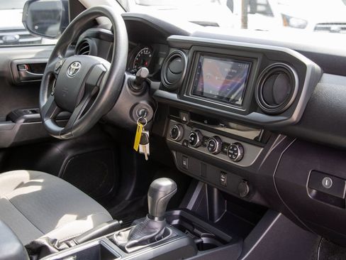 Used 2017 Toyota Tacoma SR w/ Tow Package AWD/4WD image 15