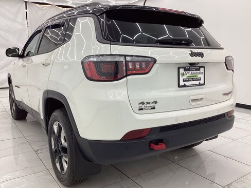 Used 2017 Jeep Compass Trailhawk w/ Leather Interior Group AWD/4WD image 9