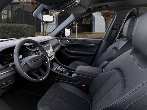 New 2026 Jeep Grand Cherokee Altitude RWD image 22