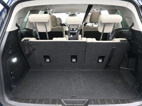 Used 2025 Subaru Ascent Premium image 6