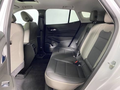 Certified 2024 Chevrolet Trax ACTIV w/ Sunroof Package FWD image 27
