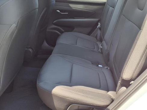New 2025 Hyundai Tucson SE image 13