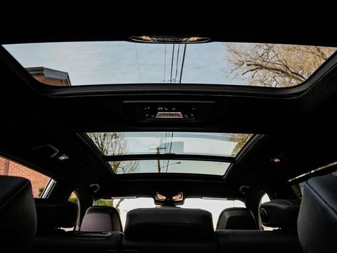 Used 2023 BMW X7 xDrive40i w/ M Sport Package image 21