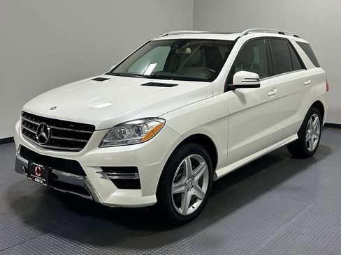 Used 2014 Mercedes-Benz ML 350 BlueTEC 4MATIC w/ Premium 1 Package image 1