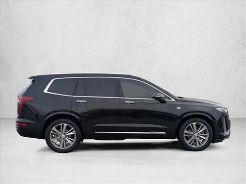 Used 2020 Cadillac XT6 Premium Luxury w/ Platinum Package image 4