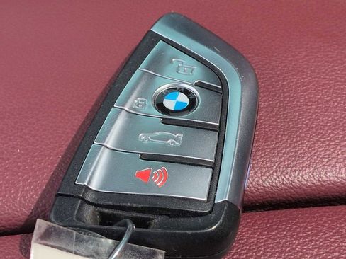 Used 2022 BMW X6 xDrive40i w/ M Sport Package AWD/4WD image 37