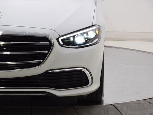 Used 2025 Mercedes-Benz S 580 4MATIC Sedan image 10