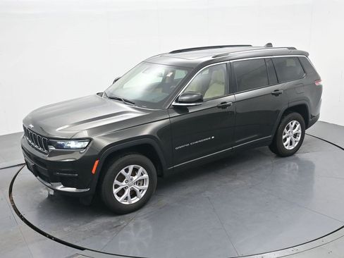Used 2022 Jeep Grand Cherokee L Limited w/ Luxury Tech Group II AWD/4WD image 17