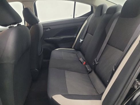 Used 2021 Nissan Versa SV FWD image 18