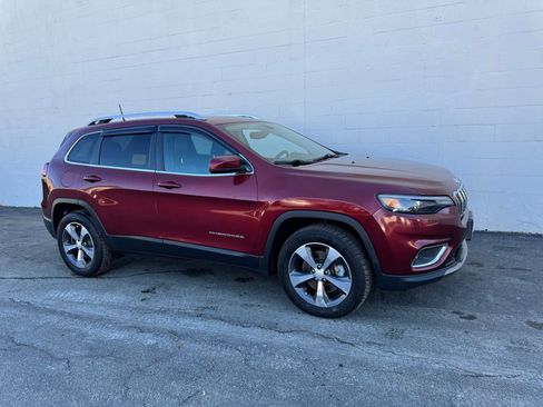 Used 2019 Jeep Cherokee Limited image 4
