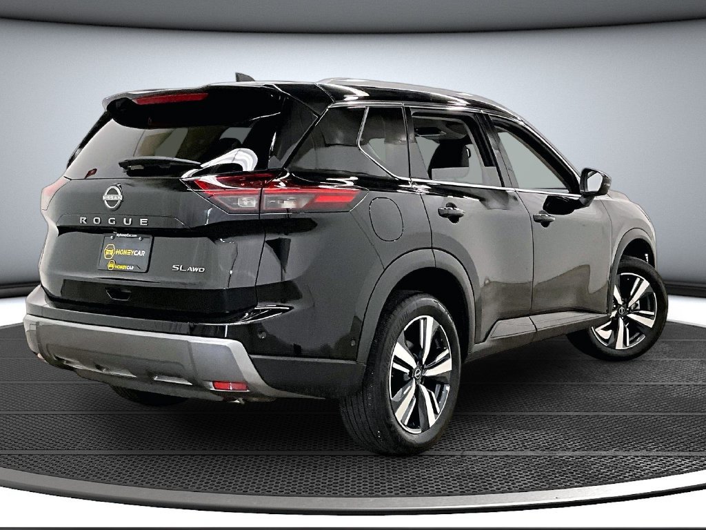 Used 2026 Nissan Rogue SL AWD/4WD image 6