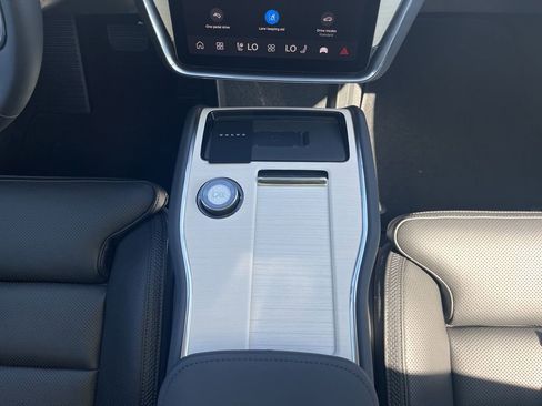 New 2026 Volvo EX90 Plus AWD/4WD image 23