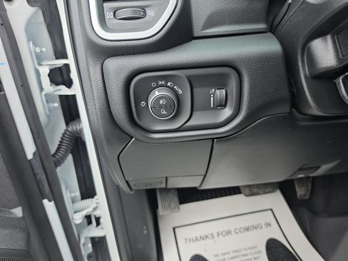 New 2026 RAM 2500 Big Horn AWD/4WD image 11