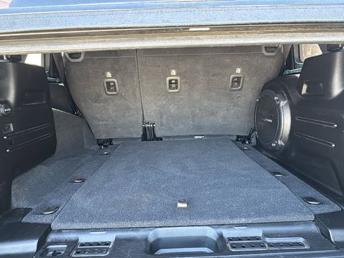 Used 2022 Jeep Wrangler Unlimited Sport image 23