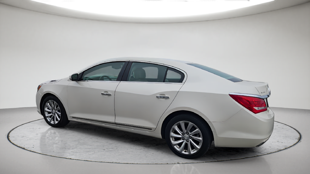 Used 2014 Buick LaCrosse Leather w/ Driver Confidence Package FWD image 9