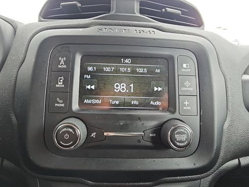 Used 2016 Jeep Renegade 75th Anniversary FWD image 37