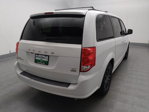 Used 2018 Dodge Grand Caravan GT FWD image 7