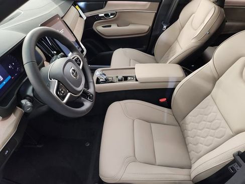 New 2026 Volvo XC90 B6 Plus w/ Protection Package Premier AWD/4WD image 14