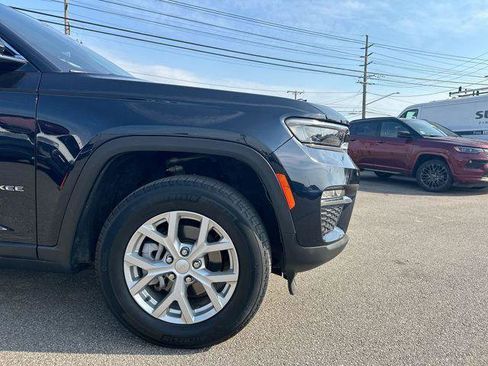 Certified 2023 Jeep Grand Cherokee Limited image 12