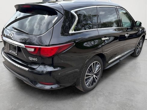 Used 2019 INFINITI QX60 Luxe w/ Sensory Package AWD/4WD image 3