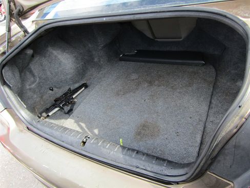 Used 2009 Mitsubishi Galant ES image 7