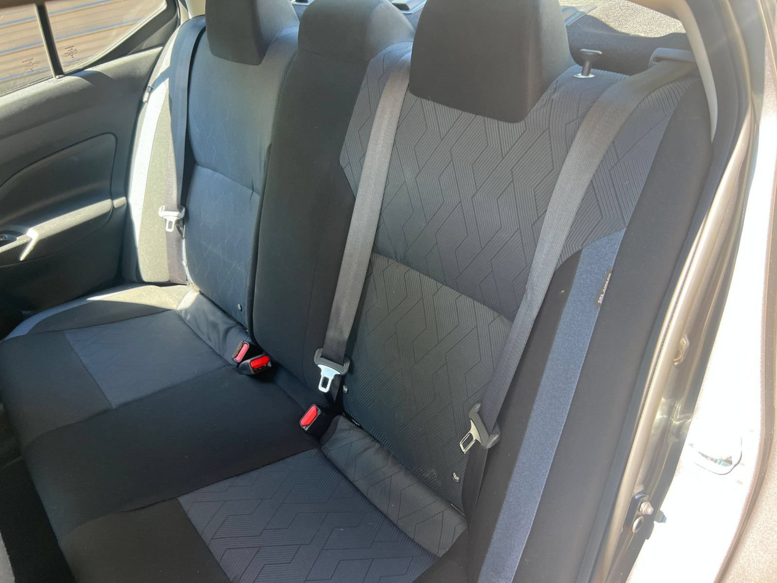 Used 2025 Nissan Versa SV FWD image 32