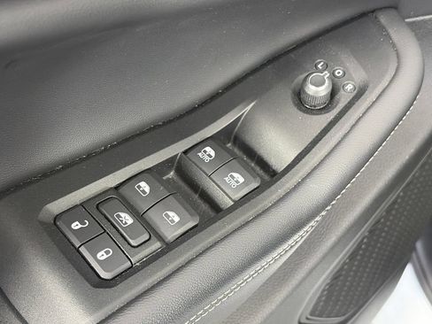 Used 2023 Jeep Grand Cherokee Altitude AWD/4WD image 25