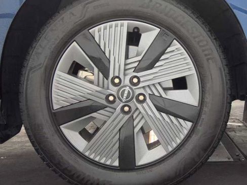 Used 2025 Nissan Murano SL AWD/4WD image 6