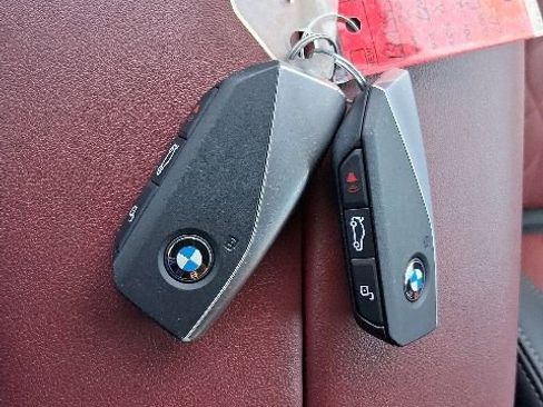 Used 2025 BMW X6 xDrive40i w/ Executive Package AWD/4WD image 21