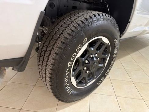 Used 2026 RAM 2500 Laramie AWD/4WD image 29