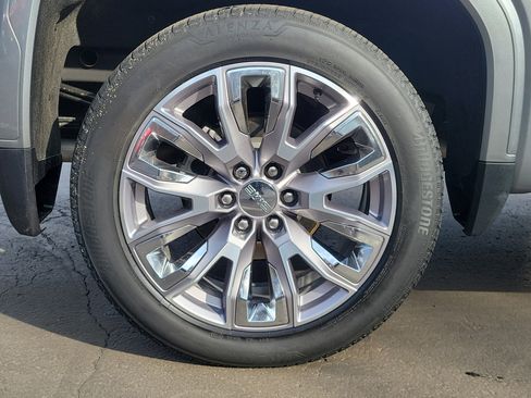 Used 2024 GMC Sierra 1500 Denali image 5