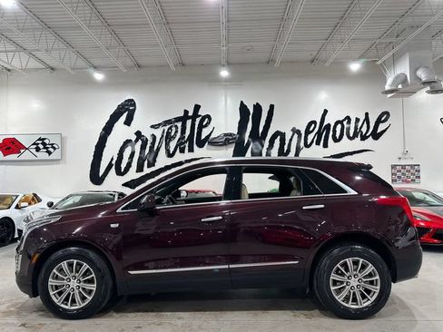 Used 2018 Cadillac XT5 Luxury w/ Driver Awareness Package FWD image 2