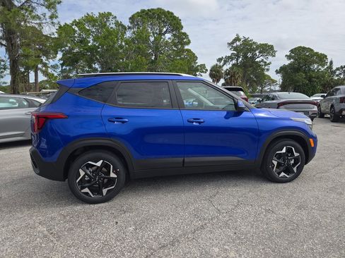 New 2026 Kia Seltos S FWD image 9