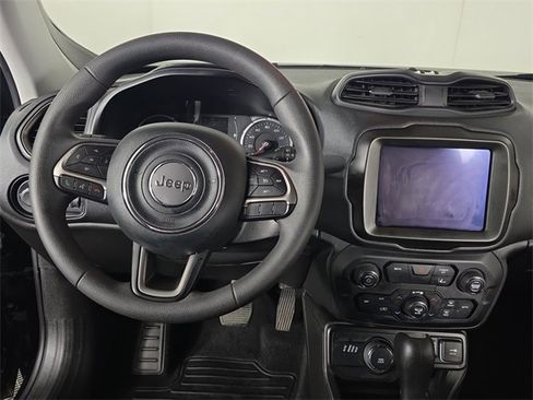 Used 2022 Jeep Renegade Sport image 9