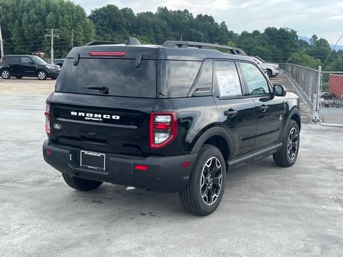 New 2026 Ford Bronco Sport Outer Banks AWD/4WD image 3