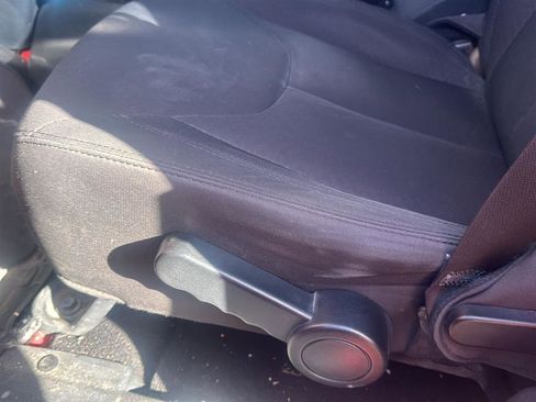 Used 2017 Jeep Wrangler Unlimited Sport w/ Connectivity Group image 8