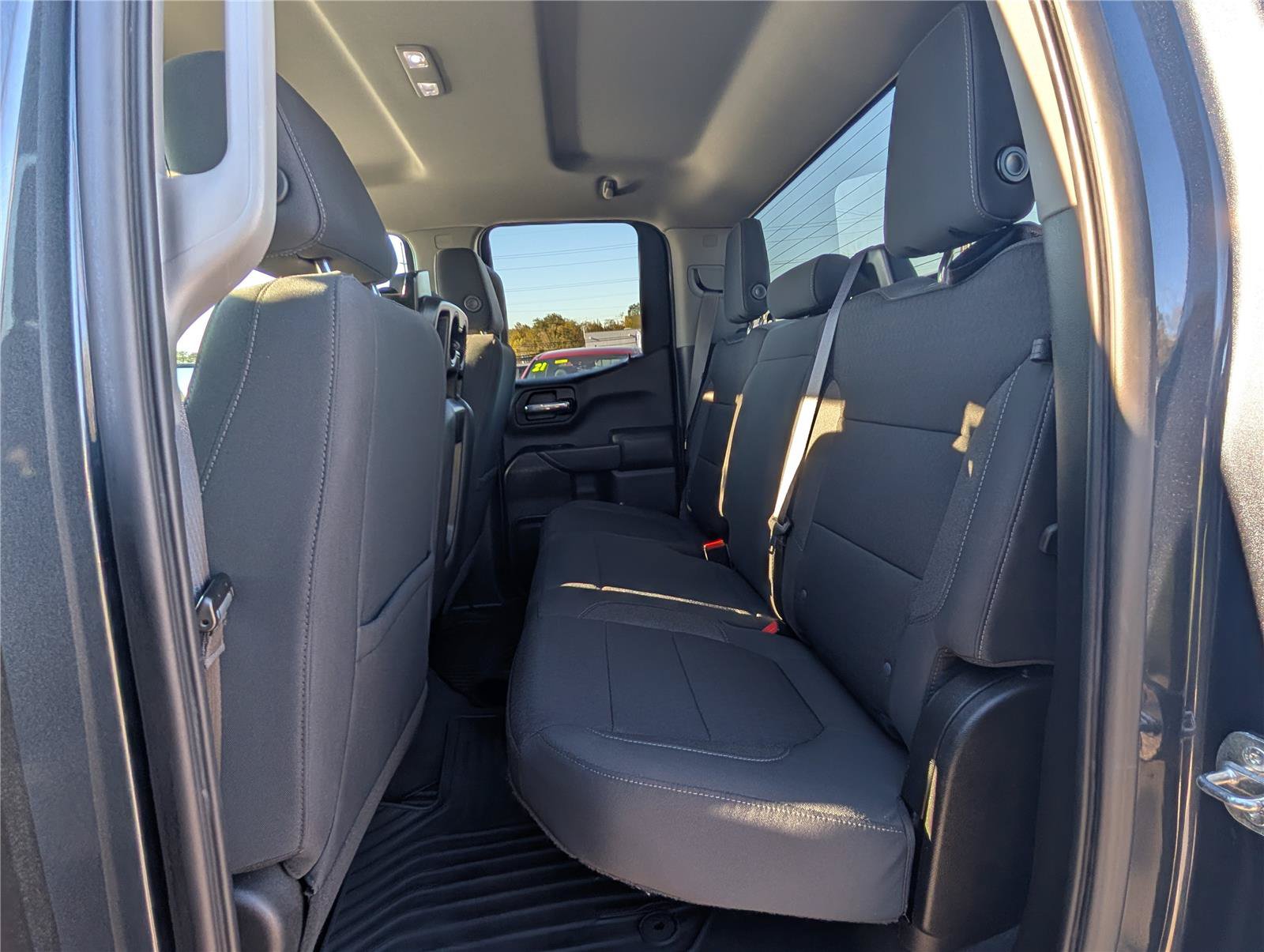 Used 2022 Chevrolet Silverado 1500 LT w/ Bed Protection Package AWD/4WD image 15