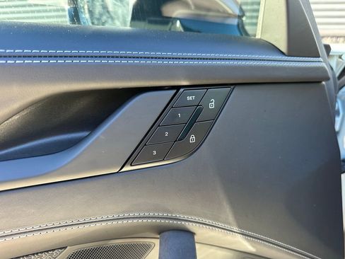 Used 2025 Porsche 911 Targa 4 GTS image 21