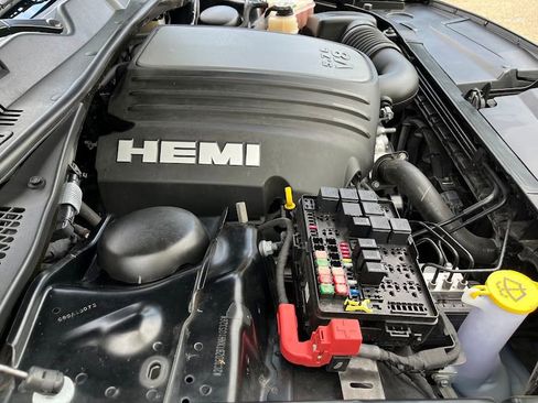 Used 2022 Dodge Challenger R/T RWD image 30