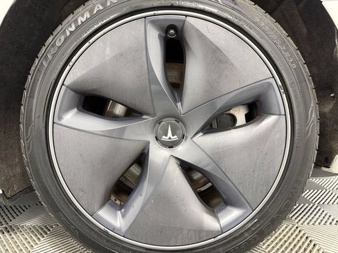 Used 2022 Tesla Model 3 Long Range AWD/4WD image 33
