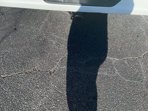 Used 2021 Chevrolet Silverado 1500 Custom image 4