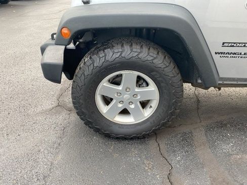 Used 2014 Jeep Wrangler Unlimited Sport w/ Quick Order Package 24S image 15