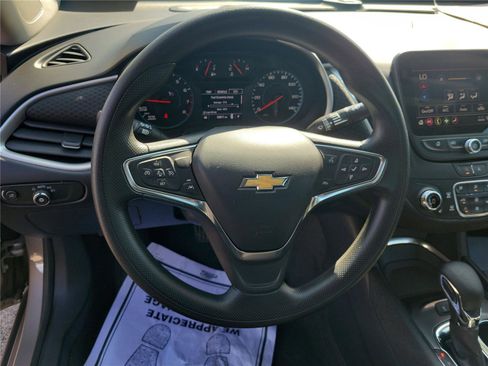 Used 2024 Chevrolet Malibu LT FWD image 22