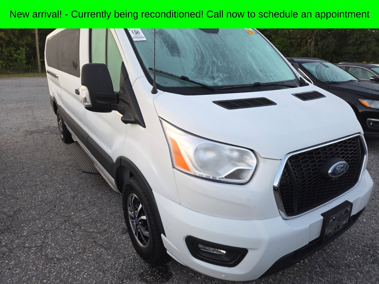 Used 2022 Ford Transit 350 XLT RWD image 2