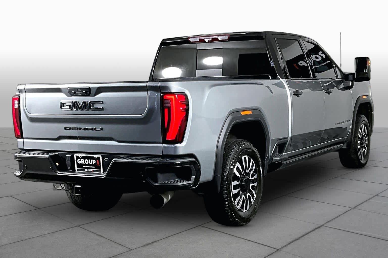 Used 2024 GMC Sierra 2500 Denali Ultimate AWD/4WD image 22