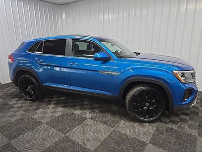 Used 2024 Volkswagen Atlas Cross Sport SE w/ Panoramic Sunroof Package