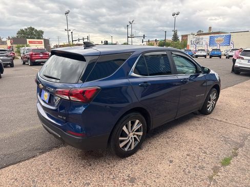 Used 2023 Chevrolet Equinox LT image 9