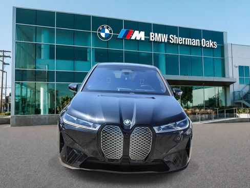 Used 2024 BMW iX xDrive50 w/ Premium Package AWD/4WD image 2