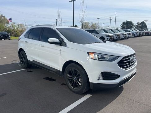 Used 2020 Ford Edge SEL w/ Convenience Package AWD/4WD image 3