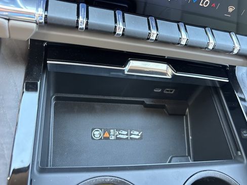 New 2026 GMC Yukon Denali w/ Denali Reserve Package AWD/4WD image 43